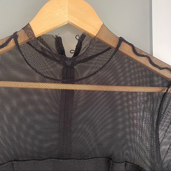 Guess Mesh Detail Jumpsuit - XS - Picture 4 of 8